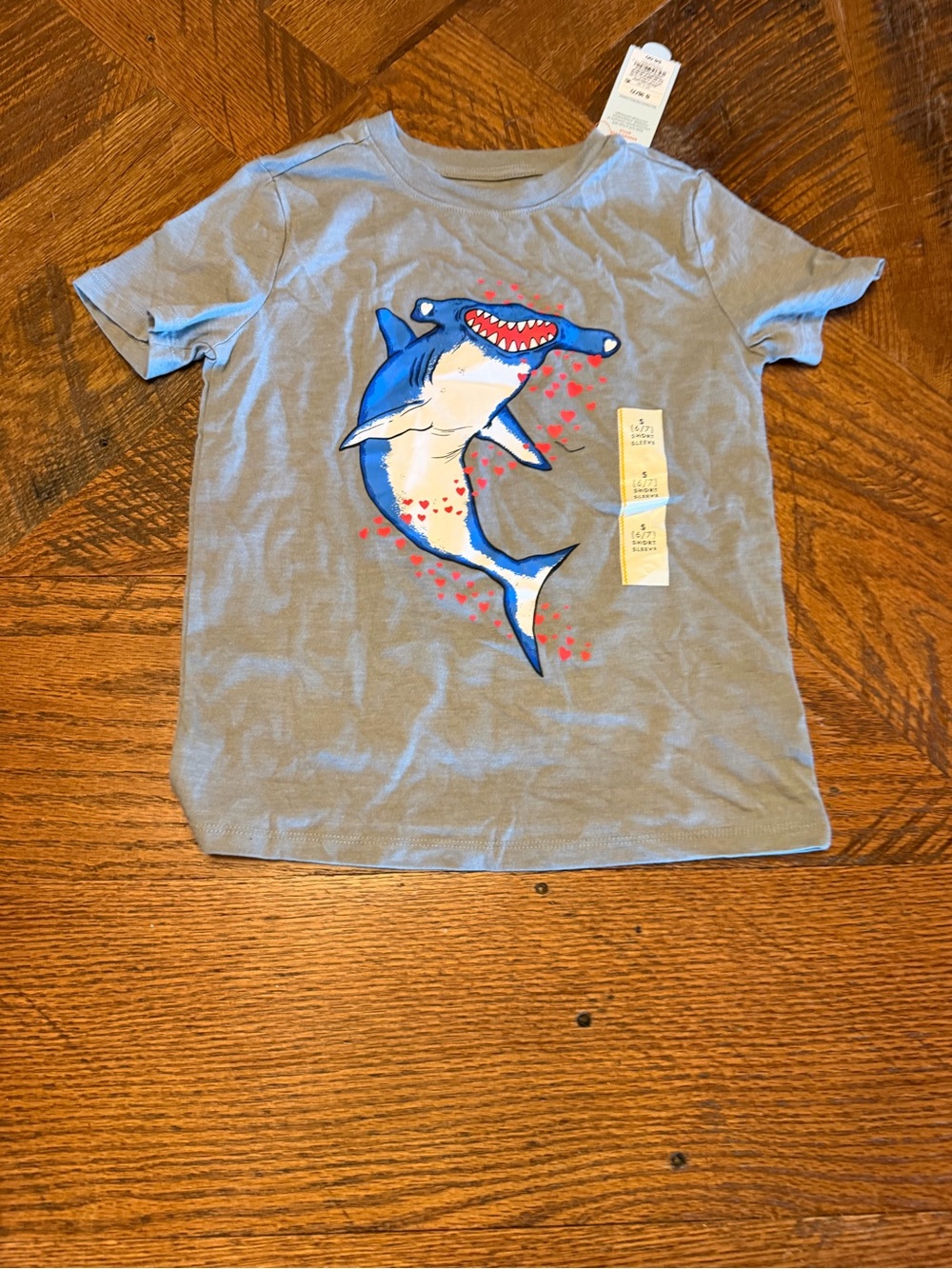 Cat & Jack Light Blue Shark Graphic Tee Sz 6/7
